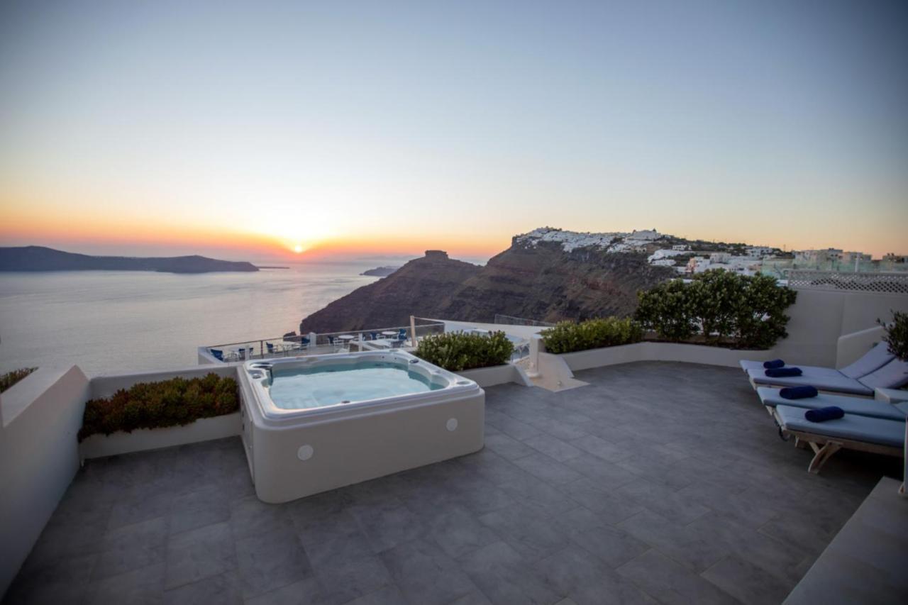 Sunset View Villa Santorini - With Outdoor Jacuzzi Firostefani Exteriör bild