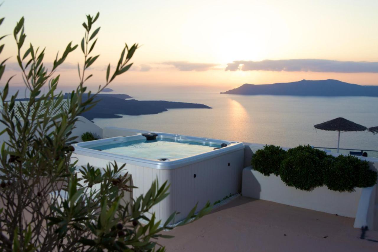 Sunset View Villa Santorini - With Outdoor Jacuzzi Firostefani Exteriör bild